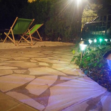 Agreable T3 Avec Jardin Et Parking Prive, A 350M Du Centre Ville Et Des Plages, Wifi, Remise Supplementaire De 10 Pourcent Pour Une Location A La Semaine Кавалер-сюр-Мер Экстерьер фото